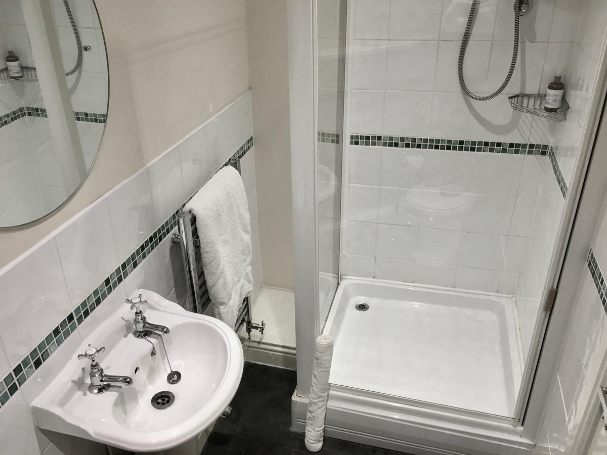 코커머스 Six Castlegate B&B 외부 사진