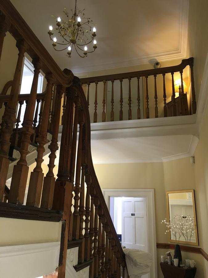 코커머스 Six Castlegate B&B 외부 사진